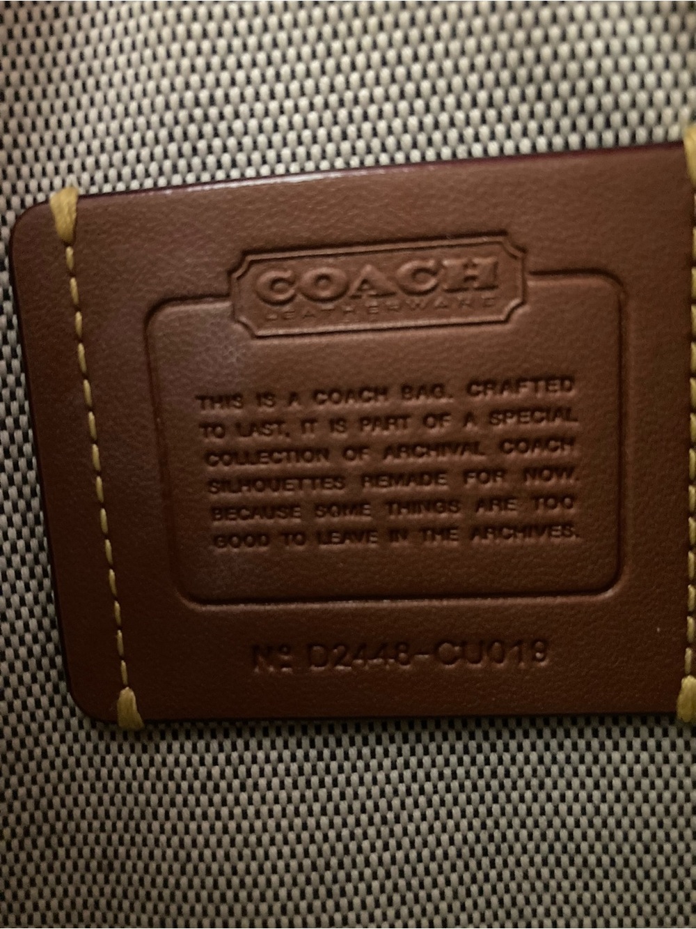 Coach Swinger Bag with Rivets - Picture 5 of 6